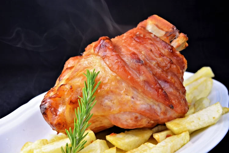 Codillo De Cerdo Asado De Javier Romero