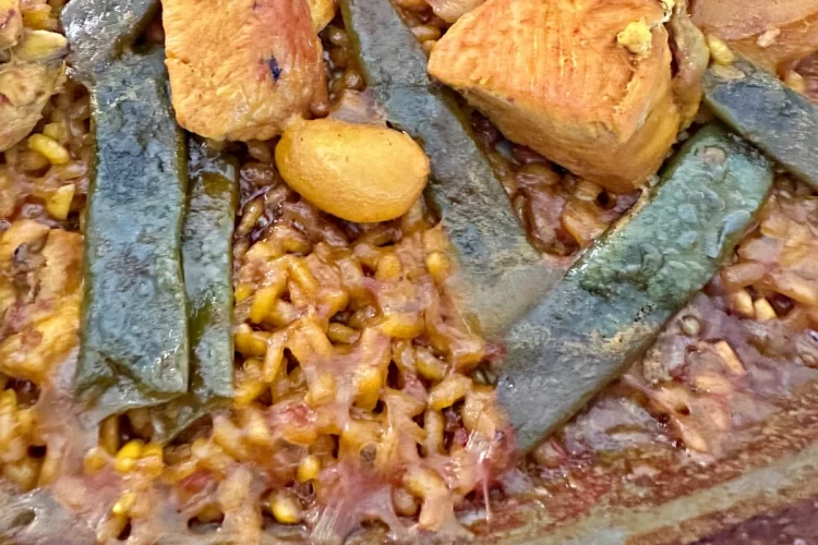 3 Paella Valenciana Detalle
