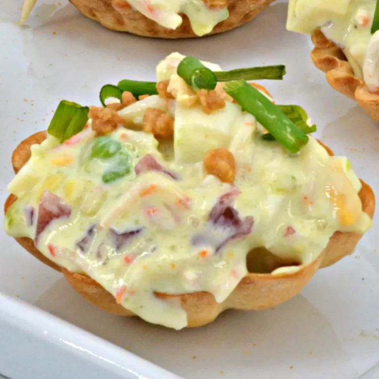 12 Canapé de surimi y aguacate