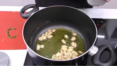 Almejas En Salsa Verde Paso 1