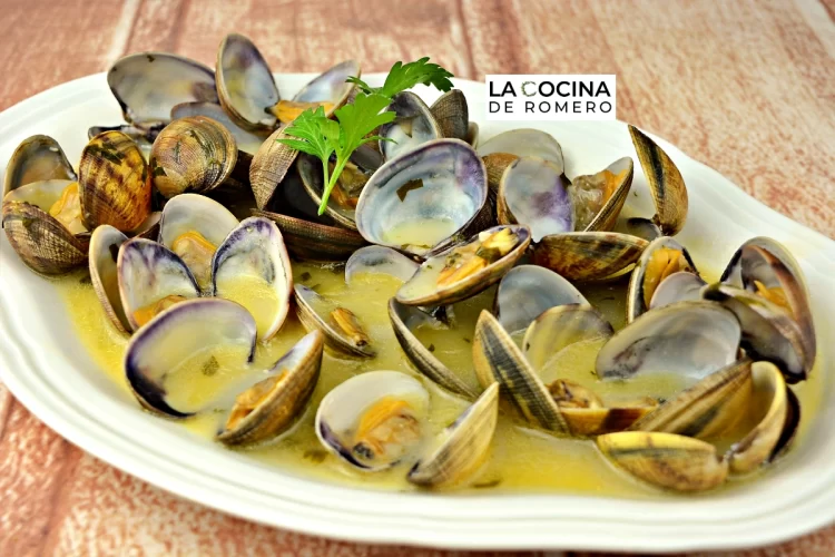 Almejas En Salsa Verde Con Receta De Javier Romero